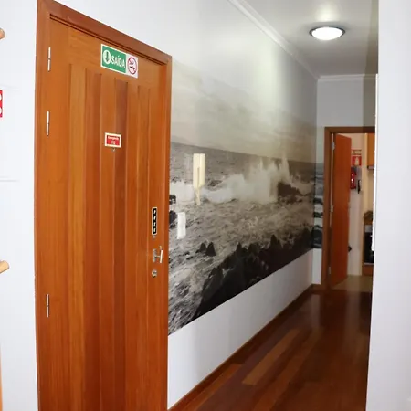 Uptown Madalenas 公寓 *