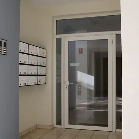 Uptown Madalenas Apartment