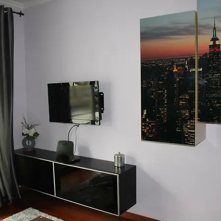 Uptown Madalenas Apartmán