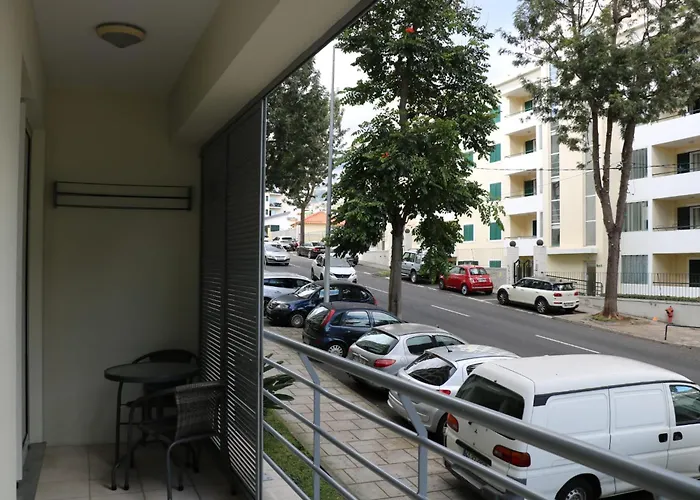 Uptown Madalenas *
